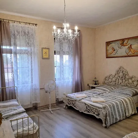 Locomotiv Vendeghaz Guest house Hercegszanto